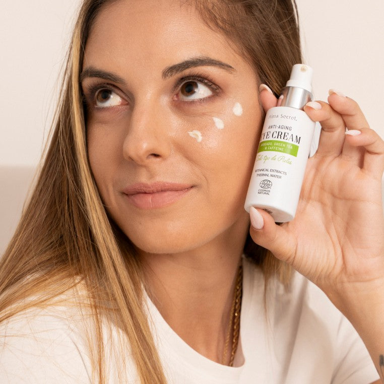 Alma Secret Contorno Ojos Antiedad Con Aguacate, Té Verde & Cafeína 30Ml Prueba